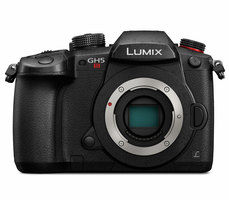 Фотоаппарат со сменной оптикой Panasonic Lumix DC-GH5S Body